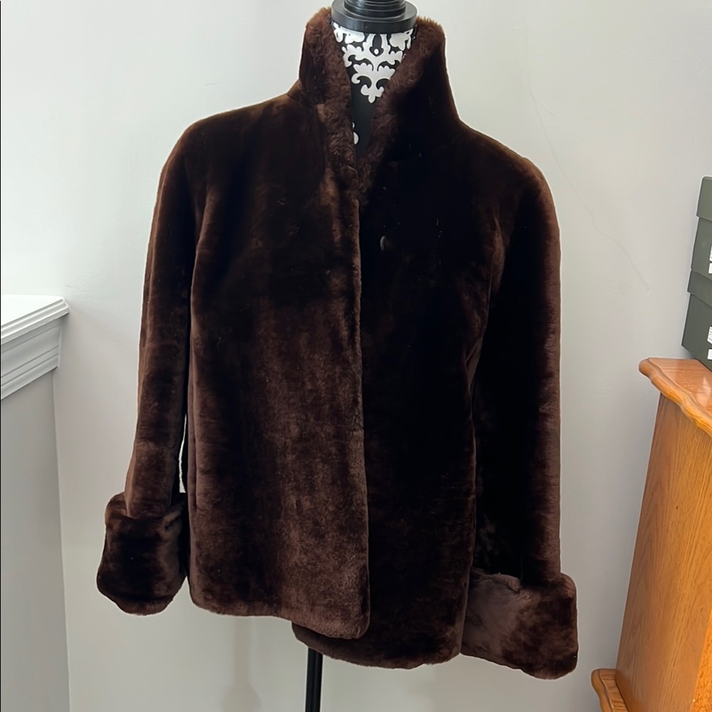 Vintage Luxurious Brown Fur Coat